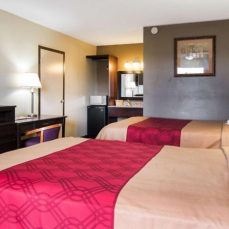 Econo Lodge Selma Exteriör bild